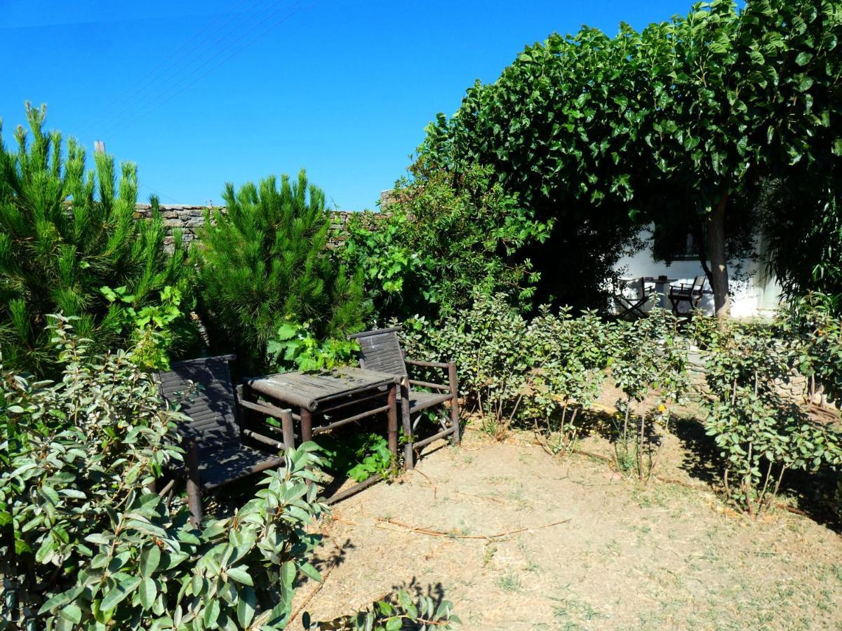 Το Κατἑ Aparthotel Artemonas Exterior foto