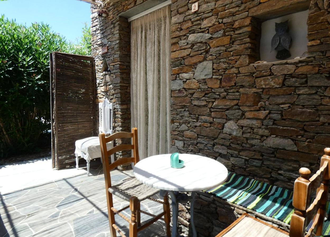 Το Κατἑ Aparthotel Artemonas Exterior foto